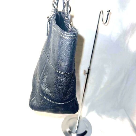 Coach Madison Tribeca East West Black Pebbled Leather Bag # 14111  - EUC - Picture 5 of 10